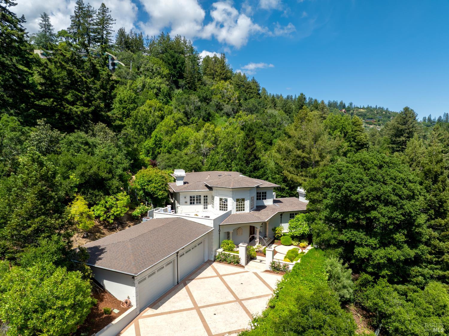 2 Woodland Place