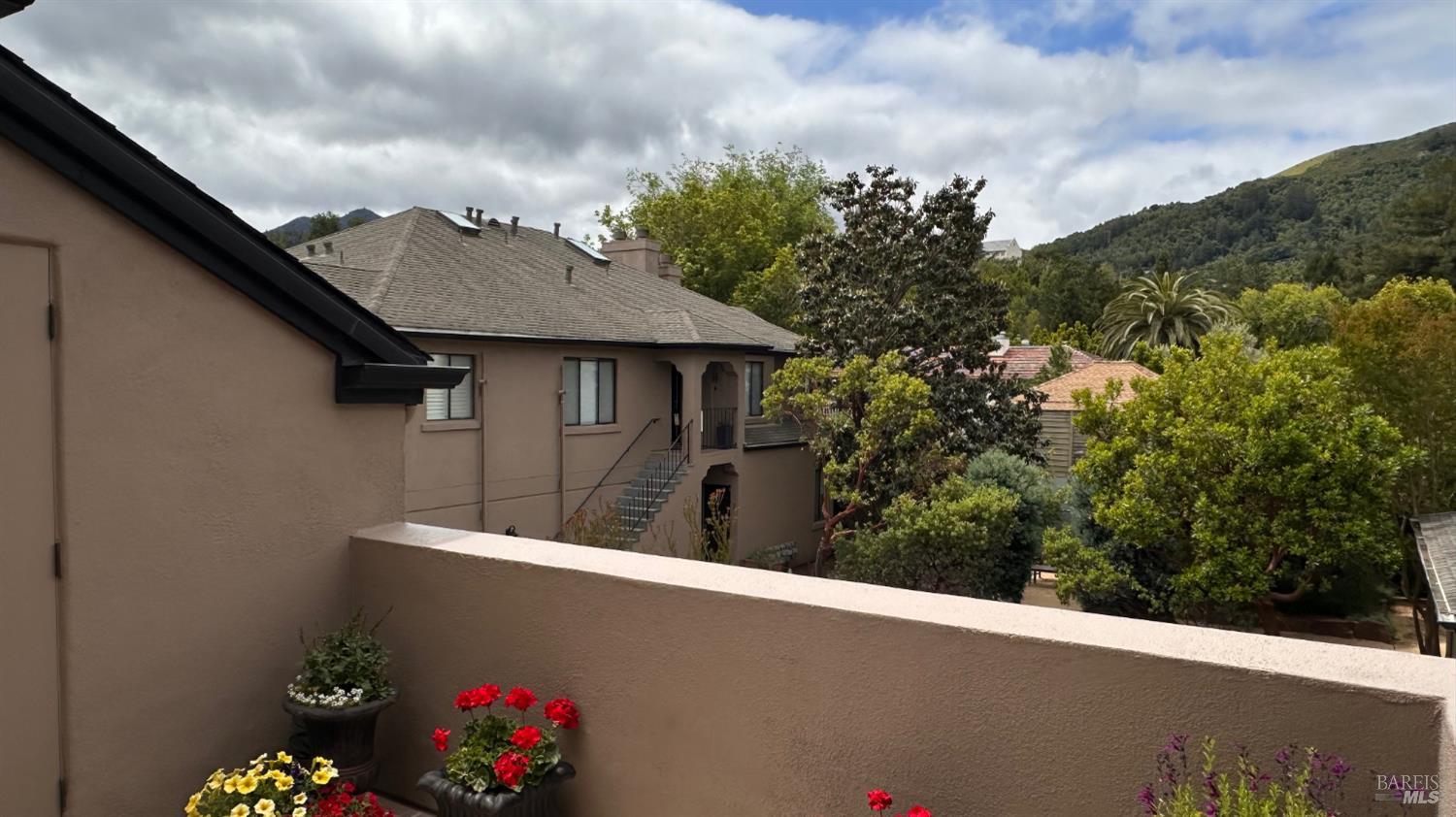 36 Mariposa Avenue Unit: #2