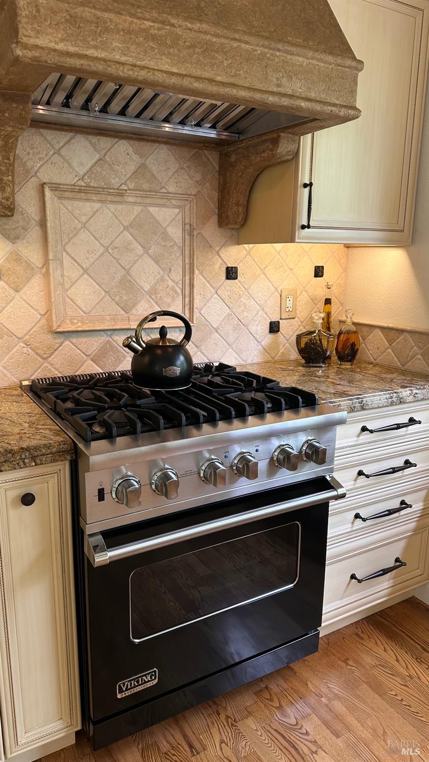 36 Mariposa Avenue Unit: #2