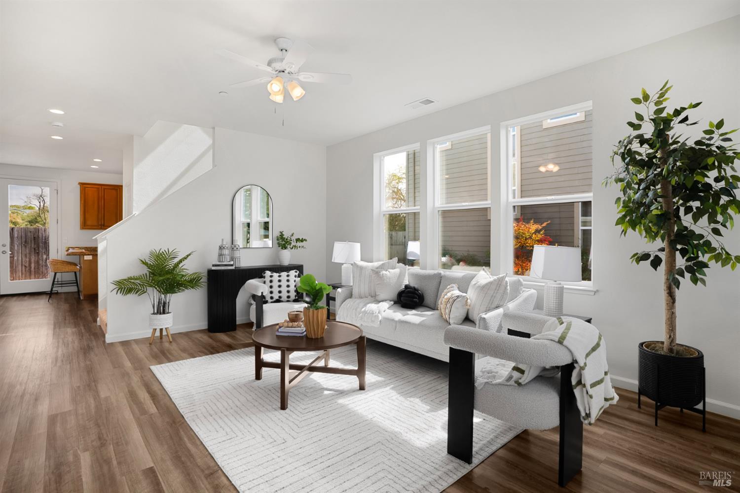 2042 Ravello Way photo 2
