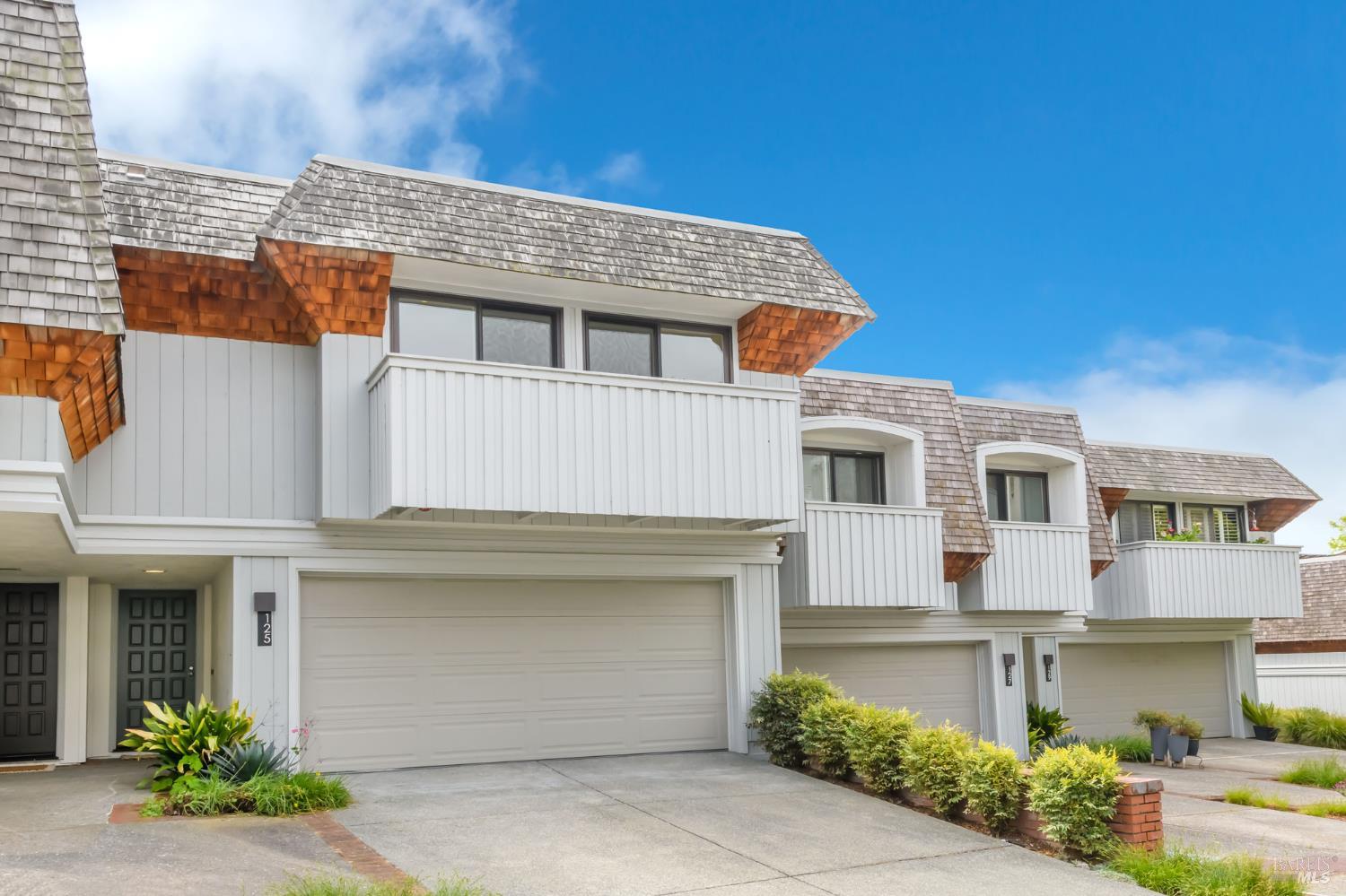 125 Knollwood Drive