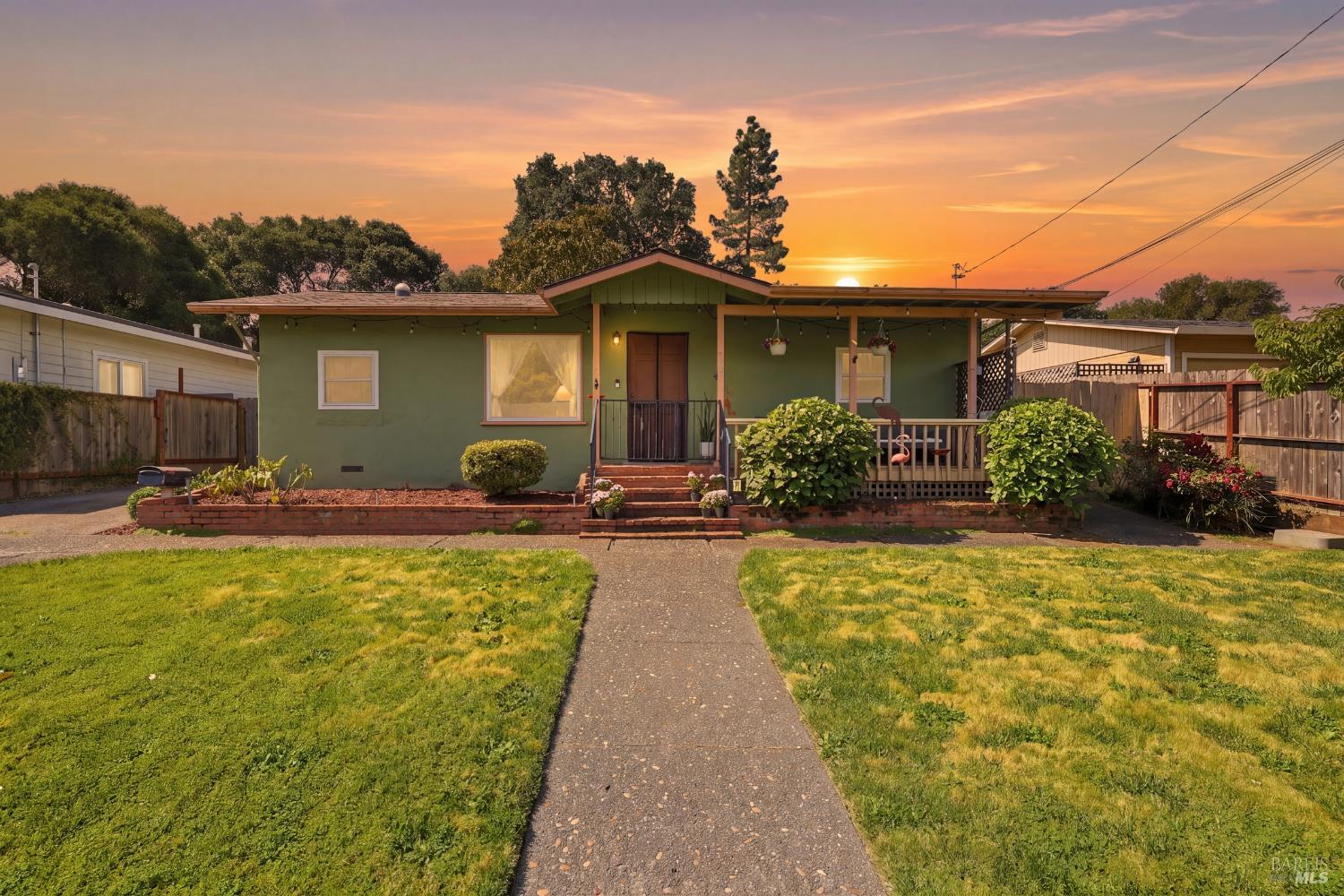 719 Cherry Street photo 2