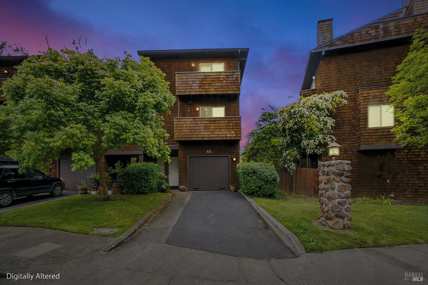 835 Liberty Street photo 2