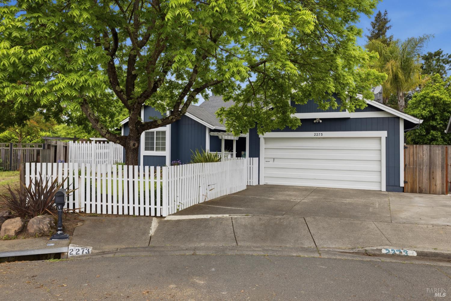 2273 White Chapel Court