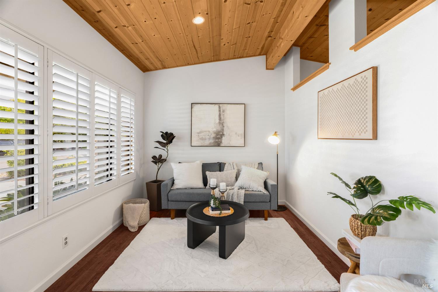 321 Arroyo Way photo 3