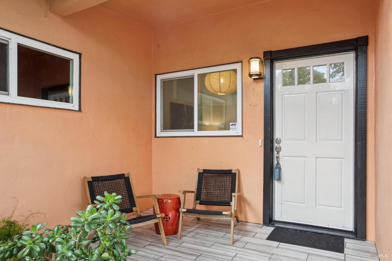 854 Rosal Way photo 2