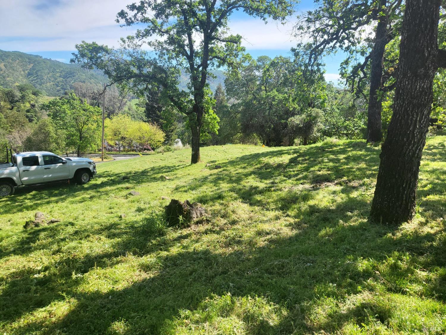 10 Ridgecrest Drive photo 2