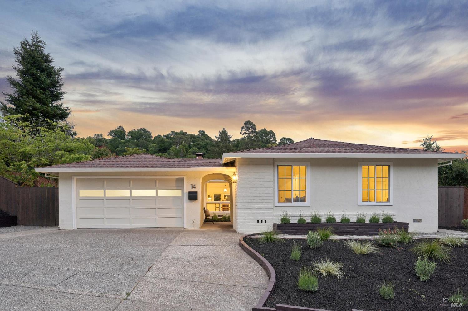 14 Laurelwood Court