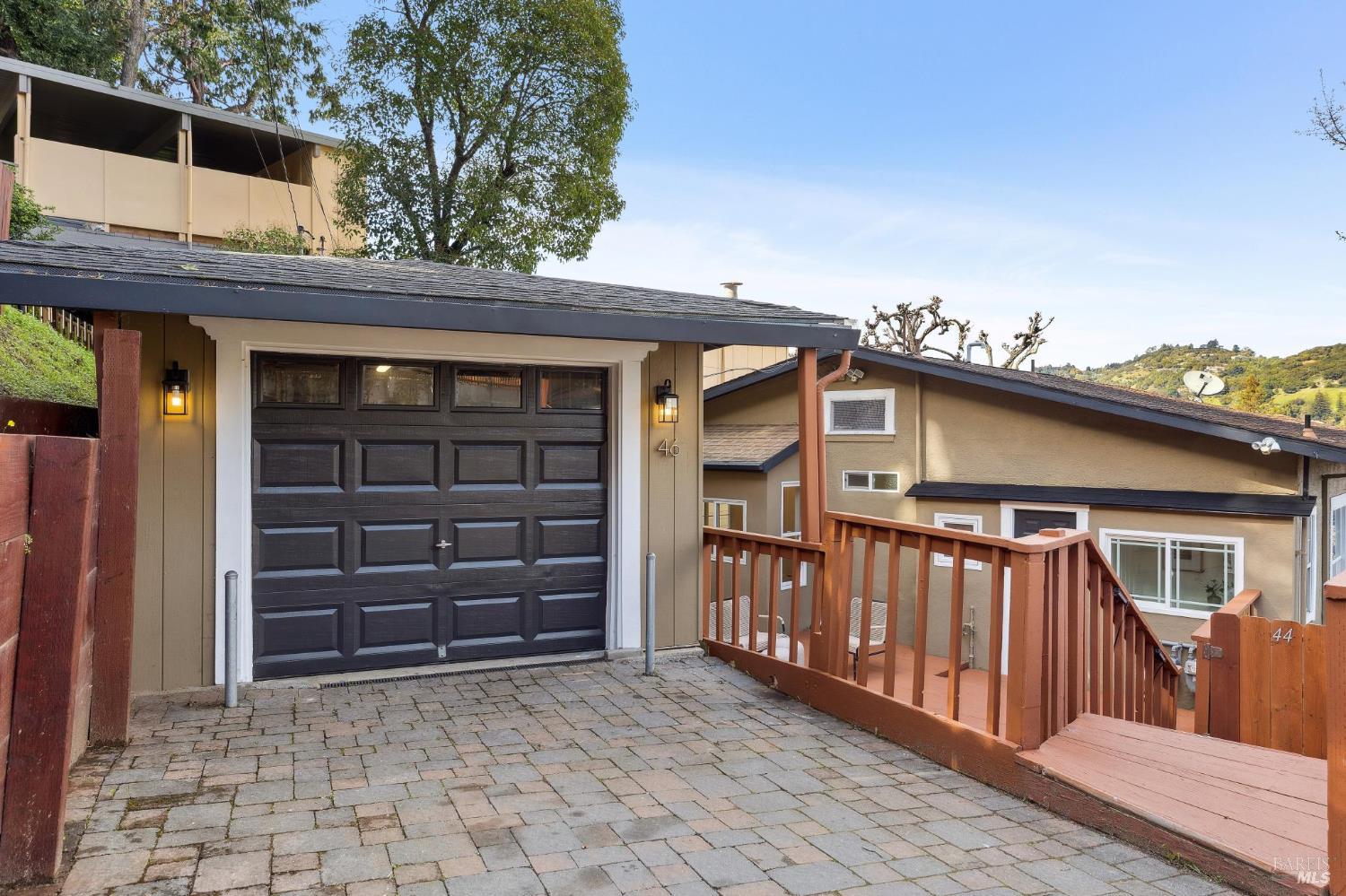 44 Martens Boulevard photo 3