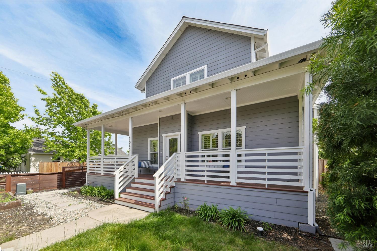 1645 E Street photo 3