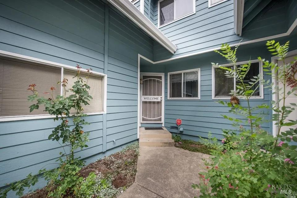 41 Meadowbrook Court photo 2