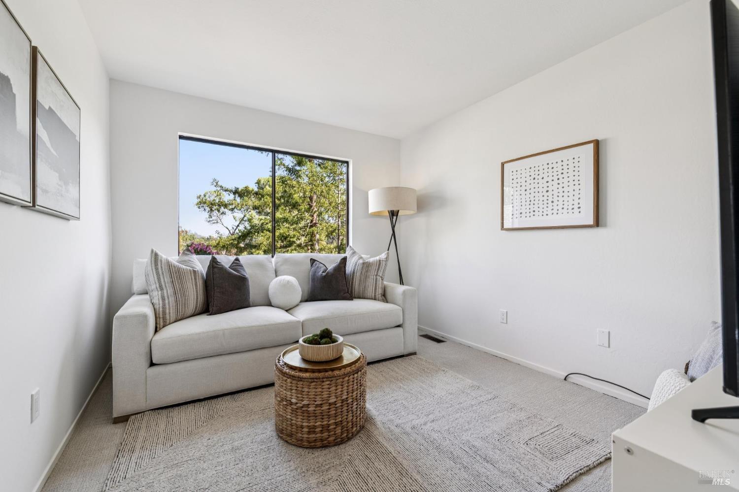 305 El Faisan Drive