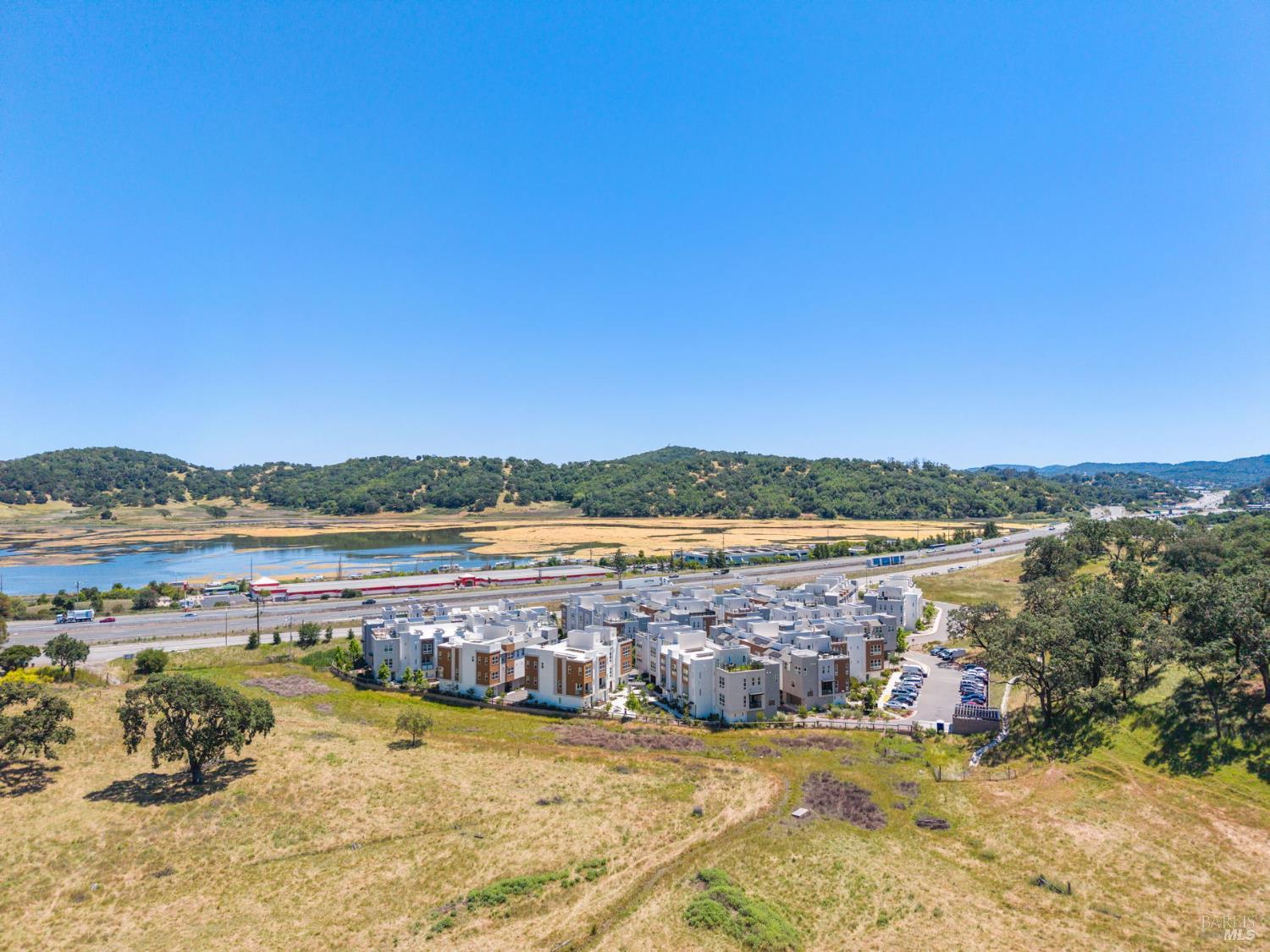 557 Valley Oaks Circle