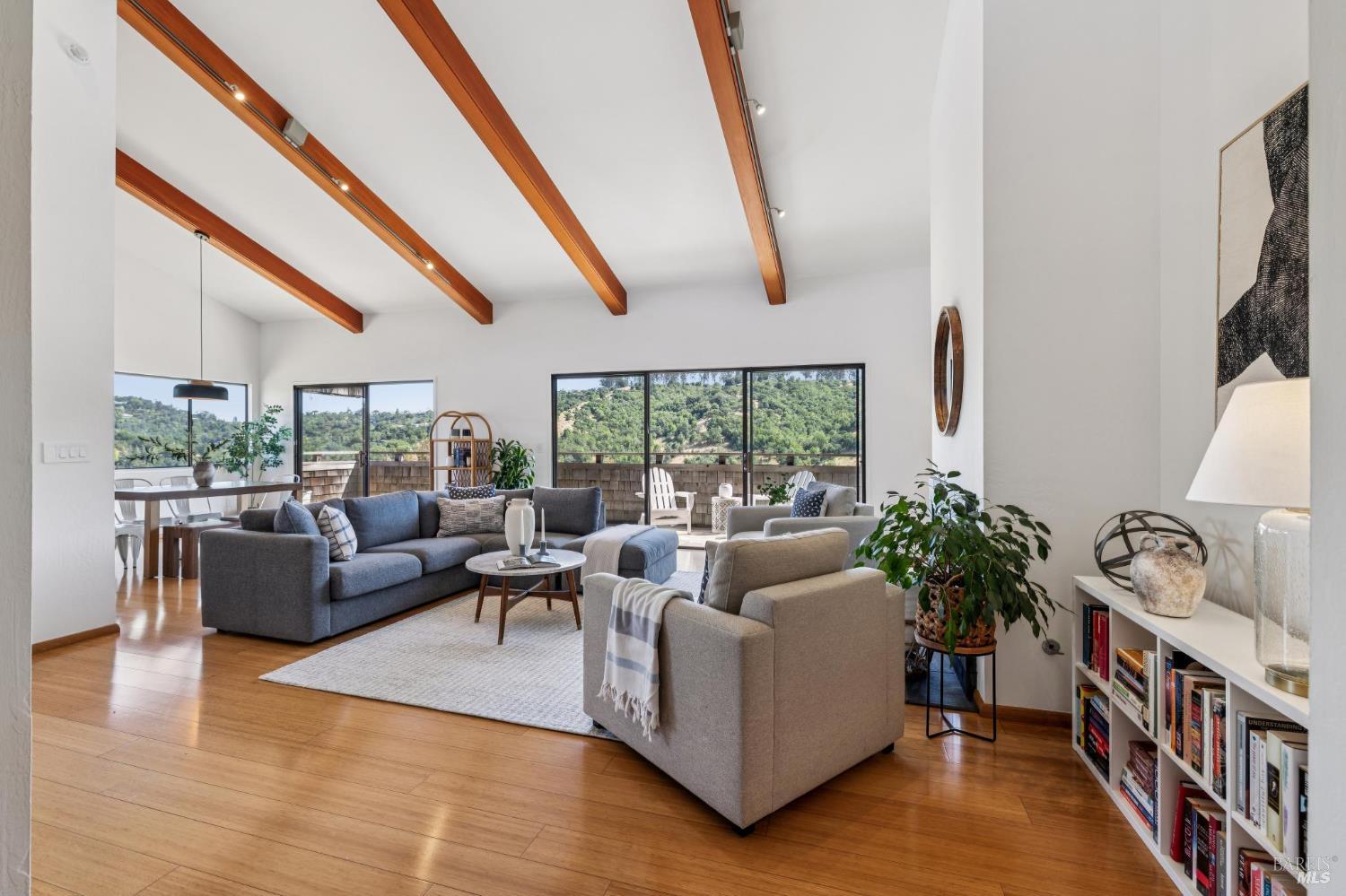 305 El Faisan Drive
