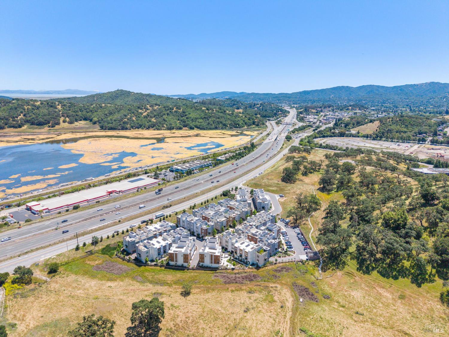 557 Valley Oaks Circle