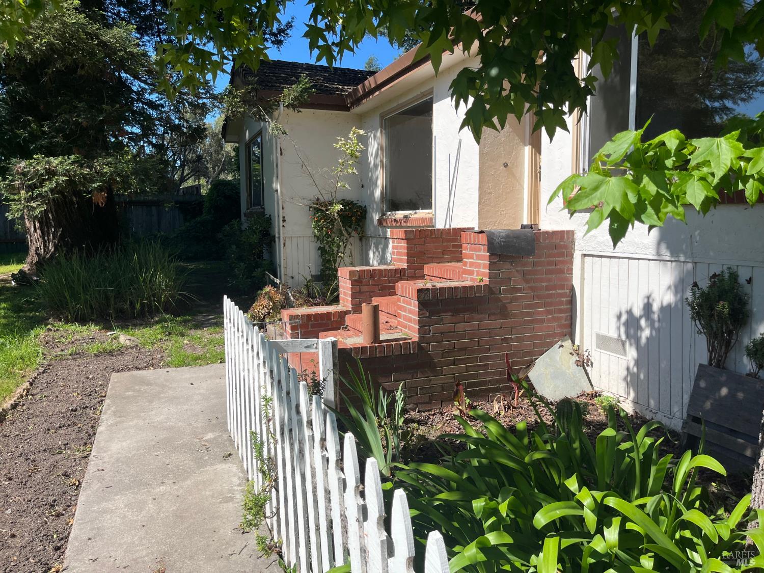20 Eucalyptus Road #A photo 2