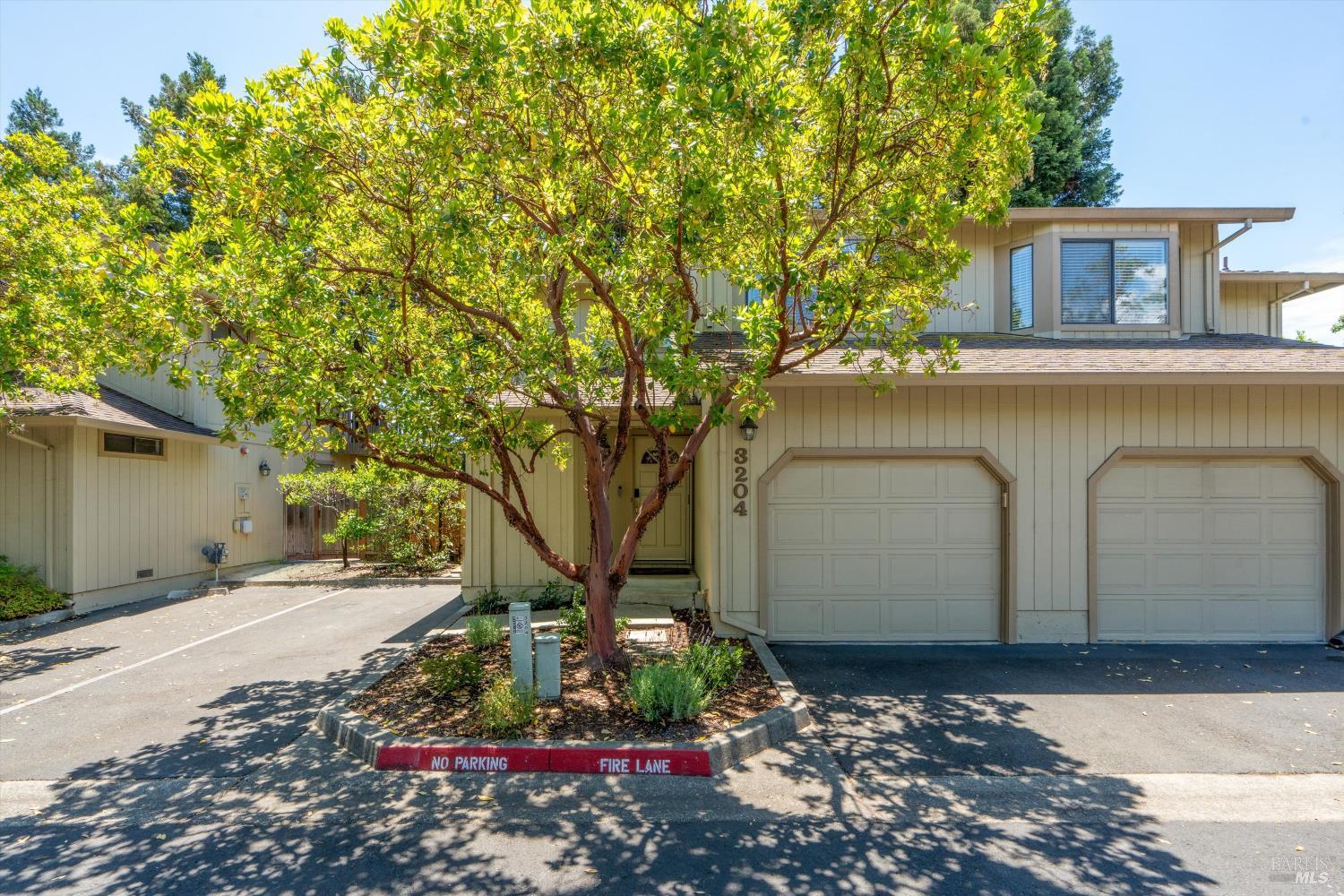 3204 Villa Lane