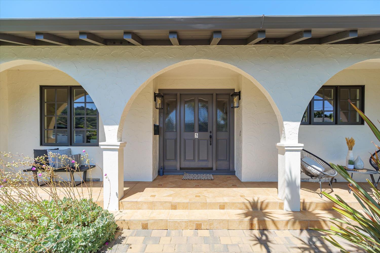 5 Edgemar Way