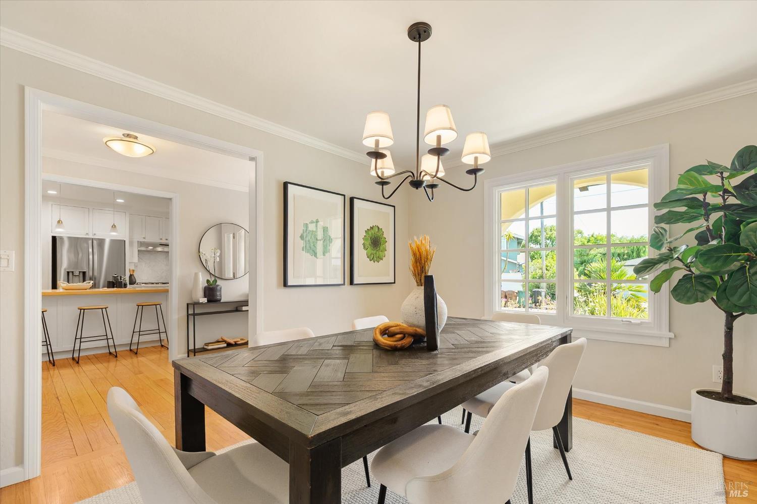5 Edgemar Way