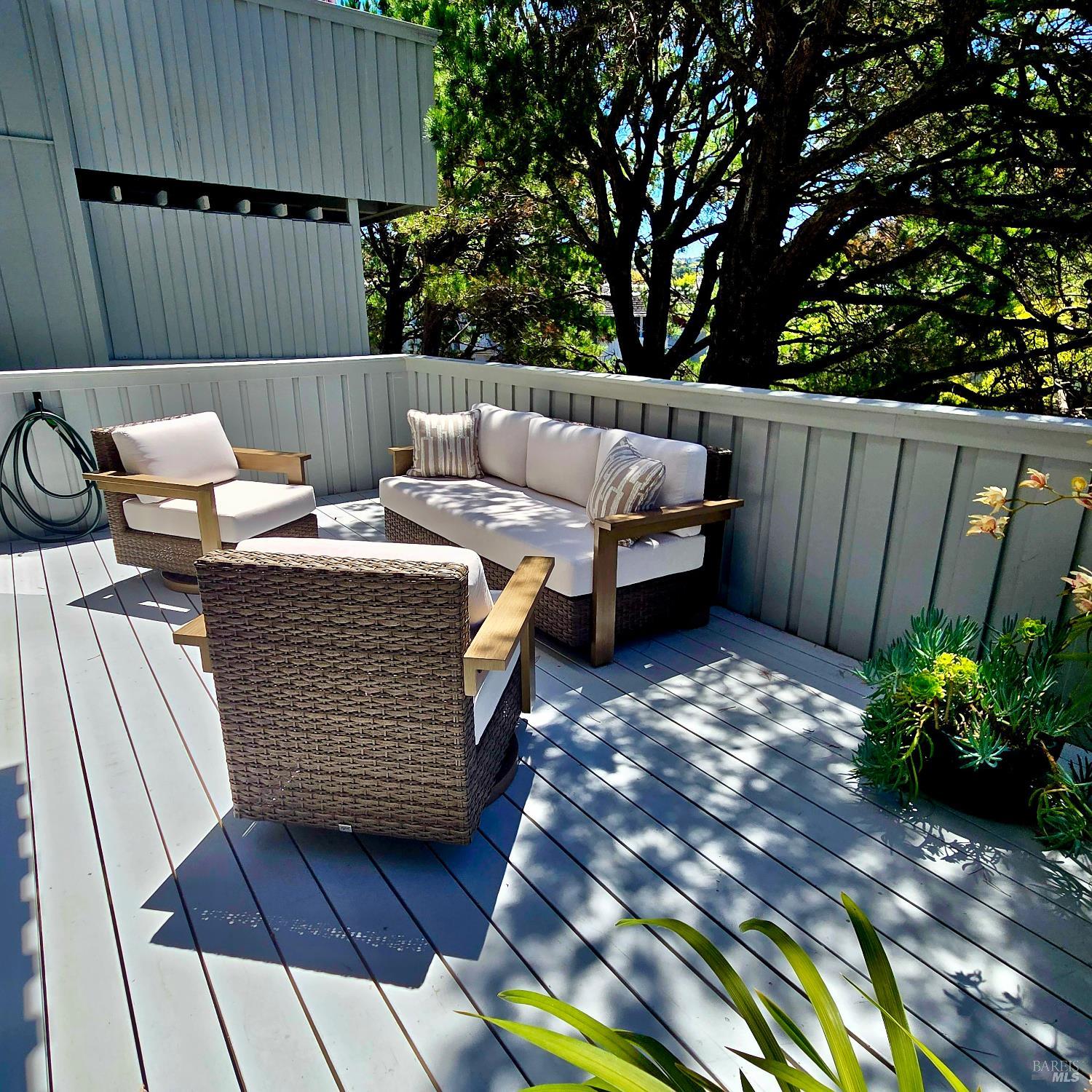 37 Greenside Way