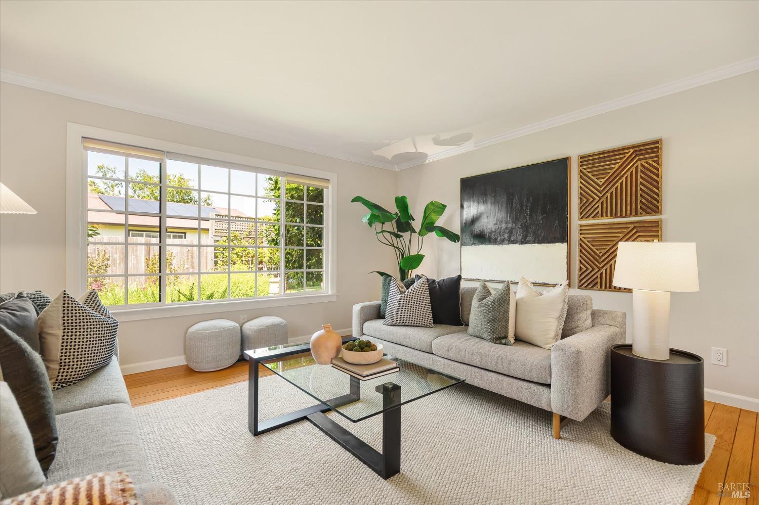 5 Edgemar Way