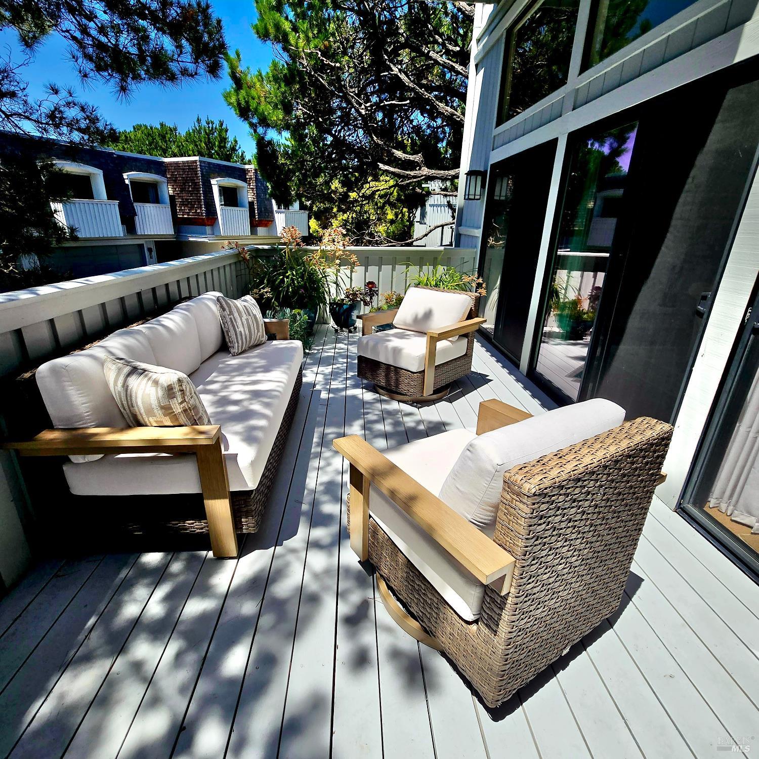 37 Greenside Way