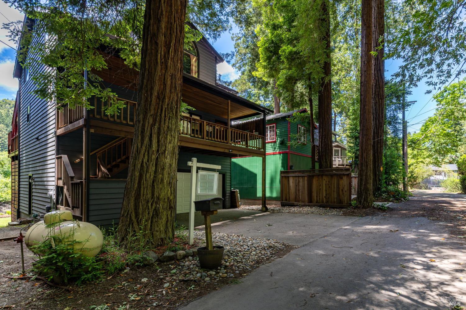 15110 Drake Road photo 2