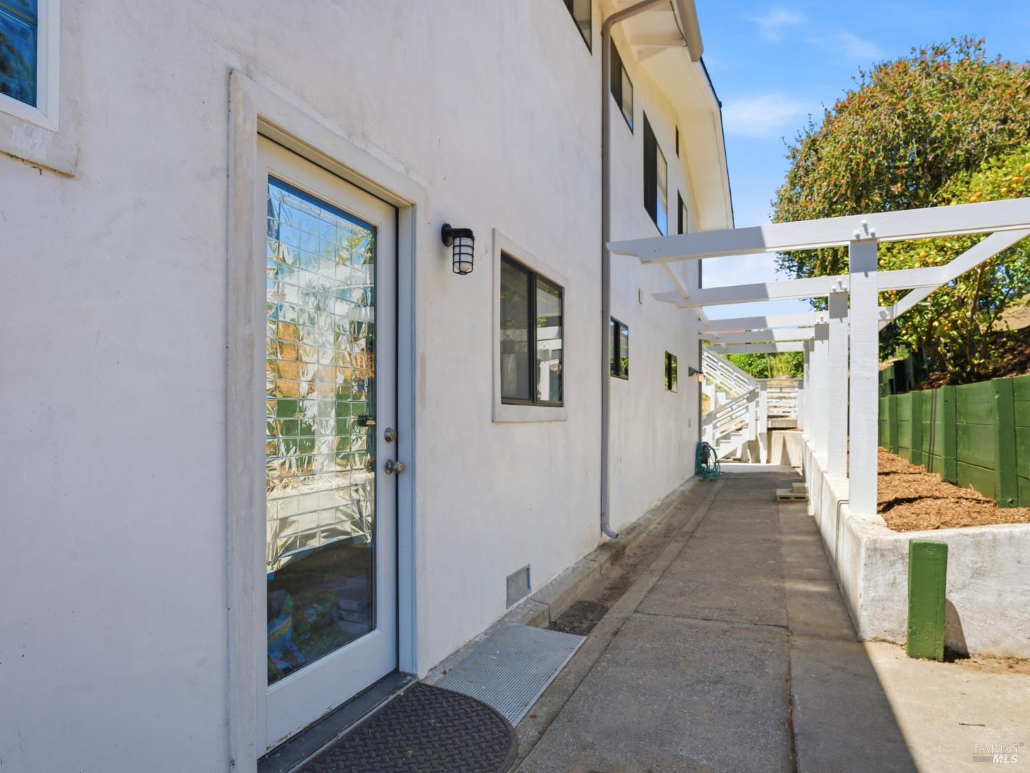821 Las Colindas Road