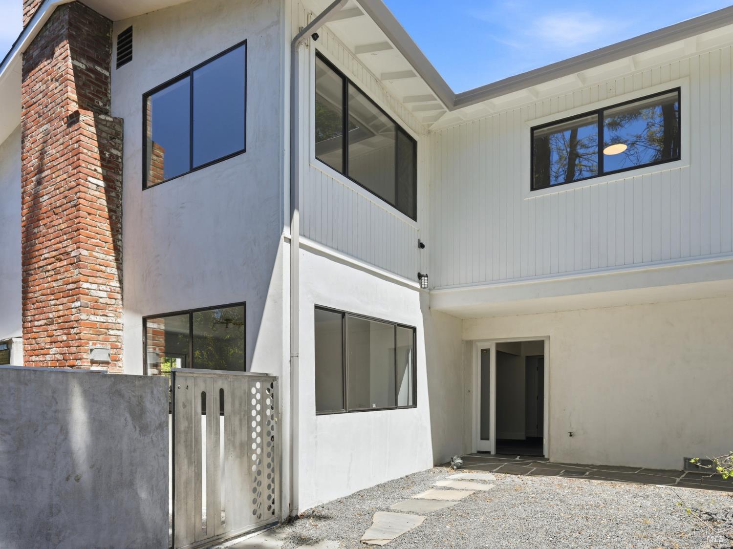 821 Las Colindas Road