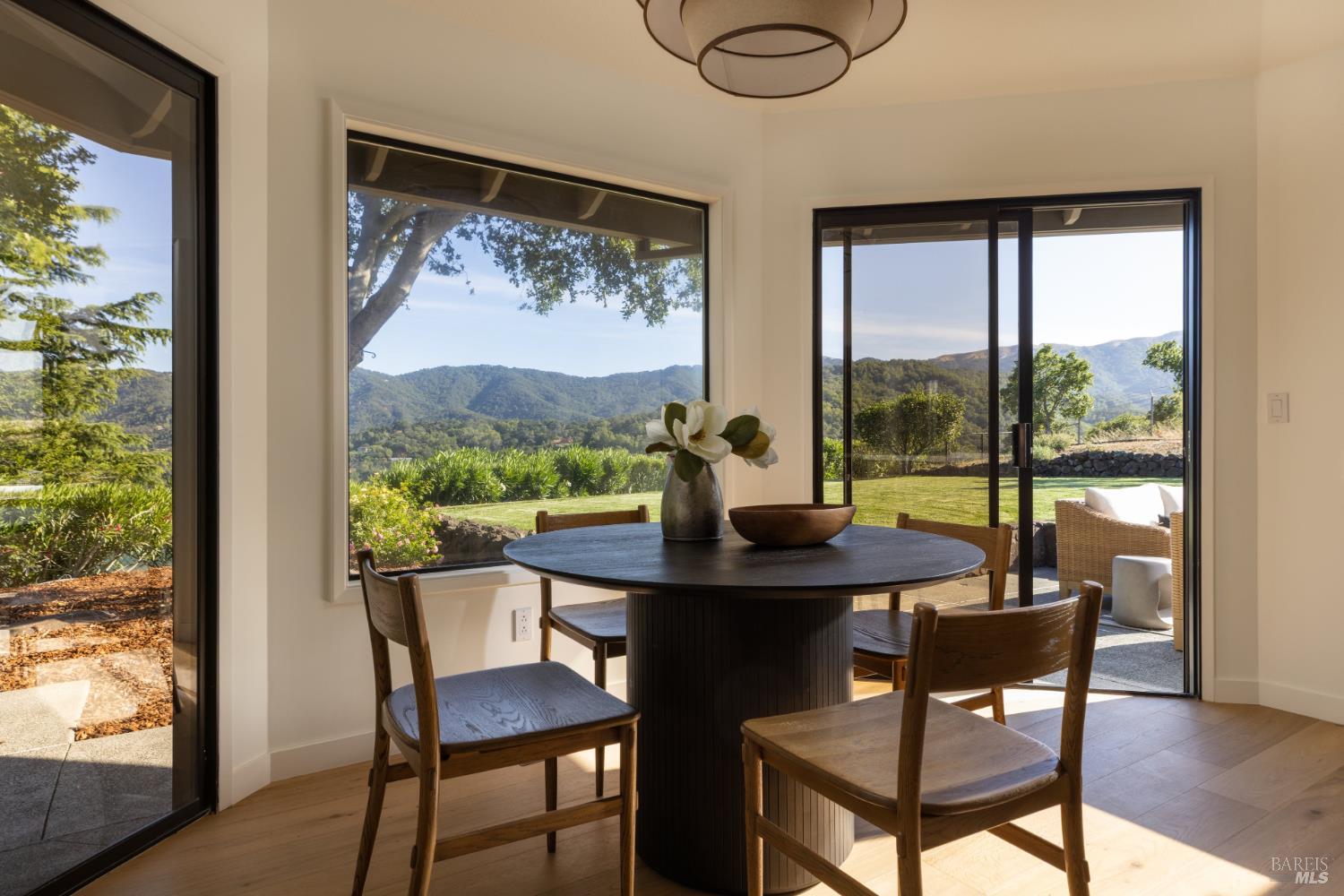 32 Oak View Court