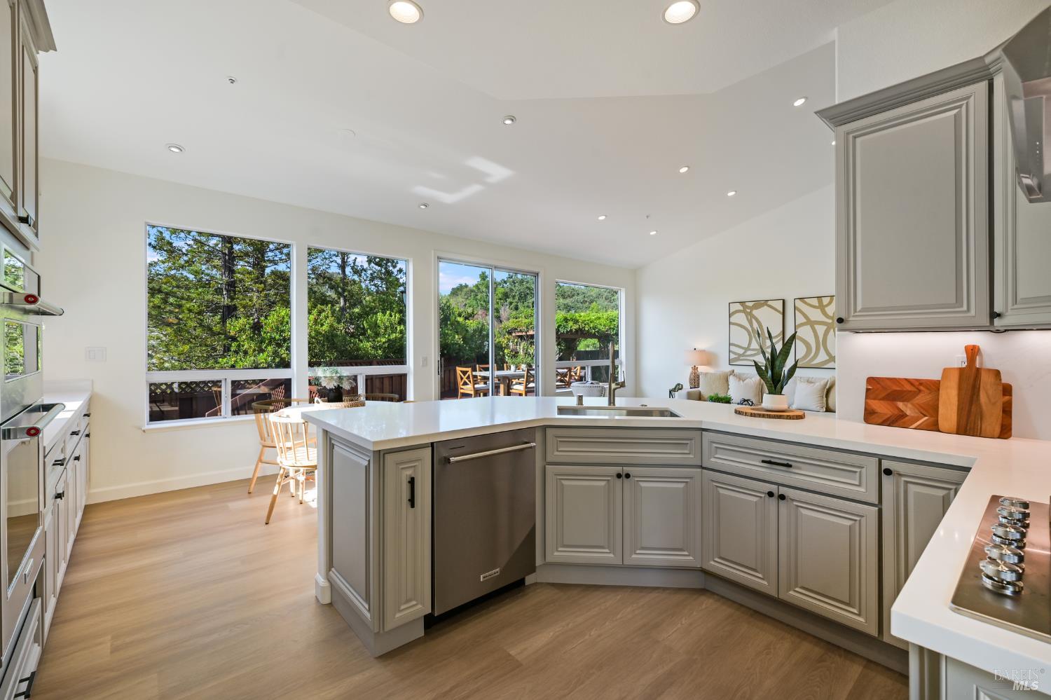 110 Samrose Drive