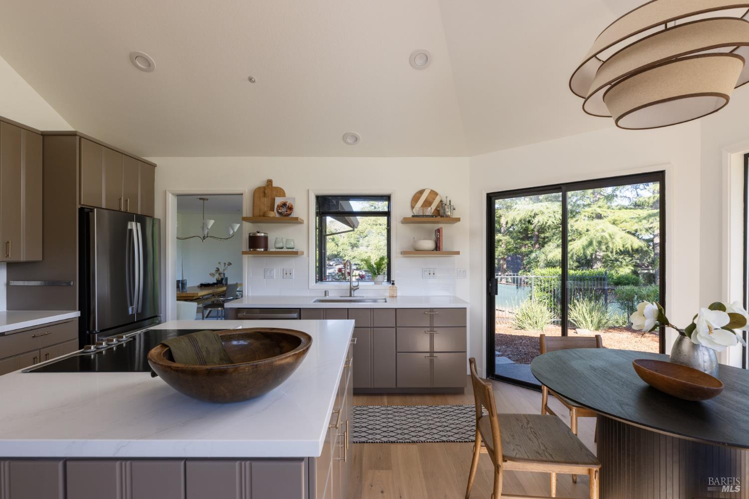 32 Oak View Court