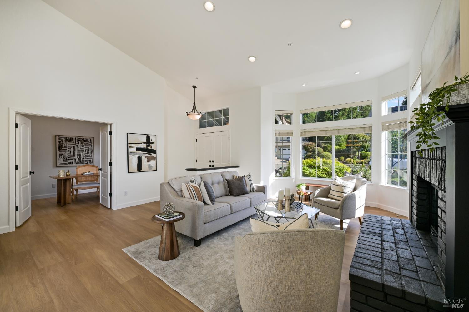 110 Samrose Drive