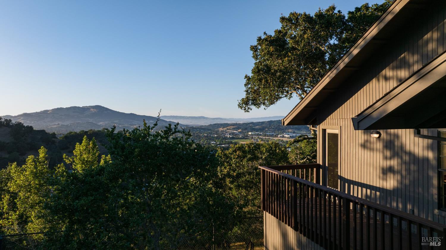 32 Oak View Court
