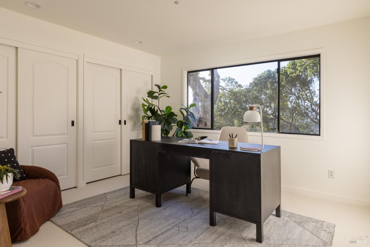32 Oak View Court