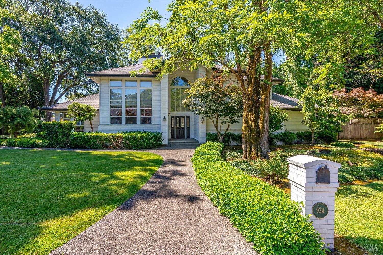 934 Fairway Drive