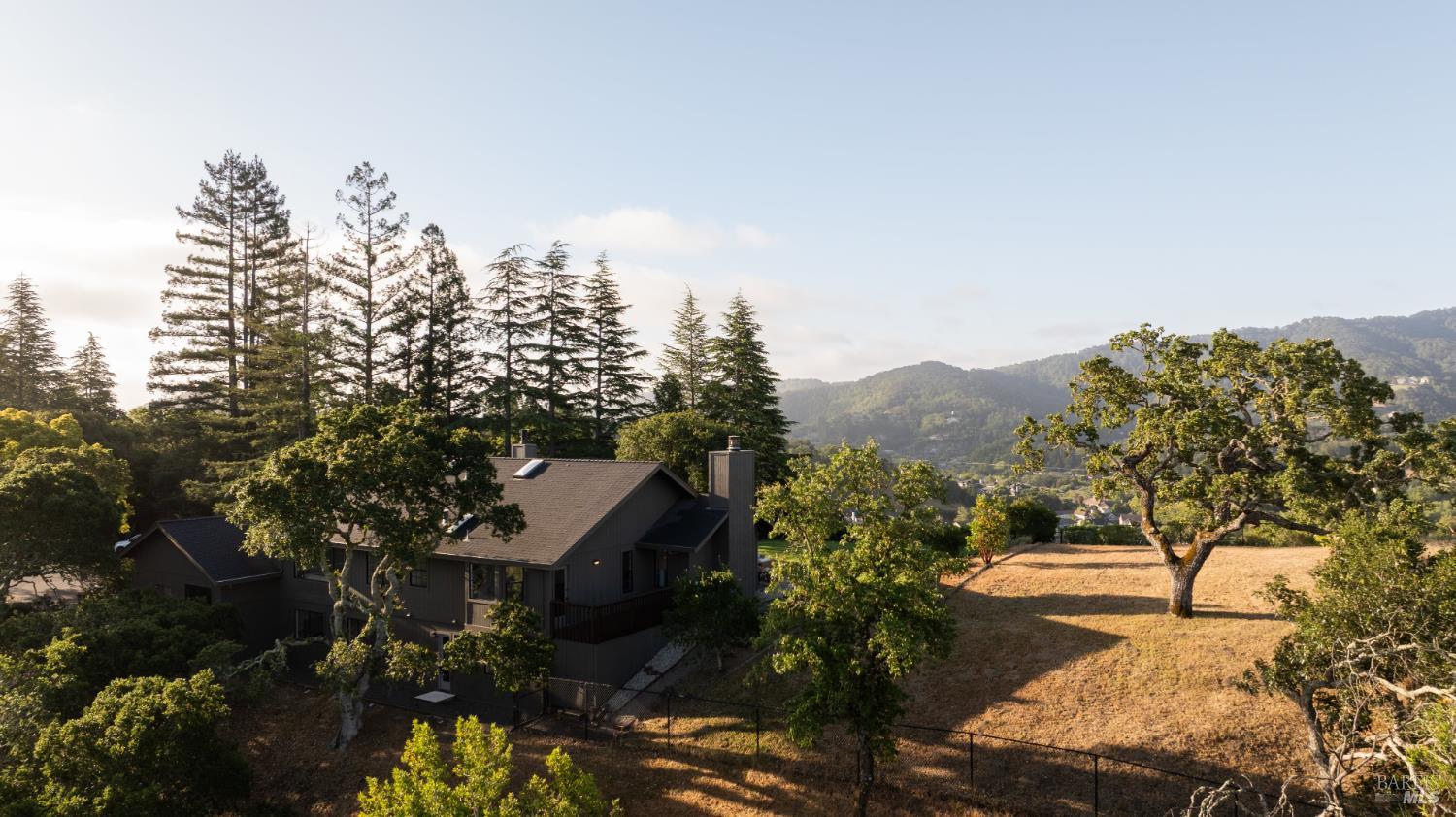 32 Oak View Court