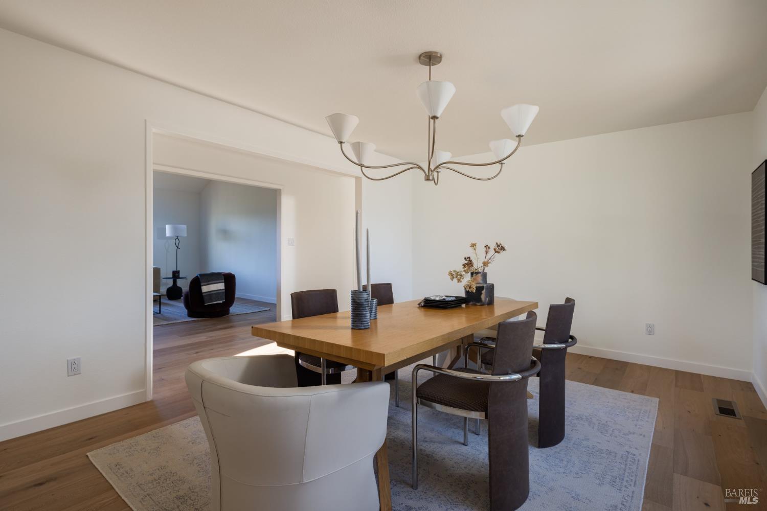 32 Oak View Court