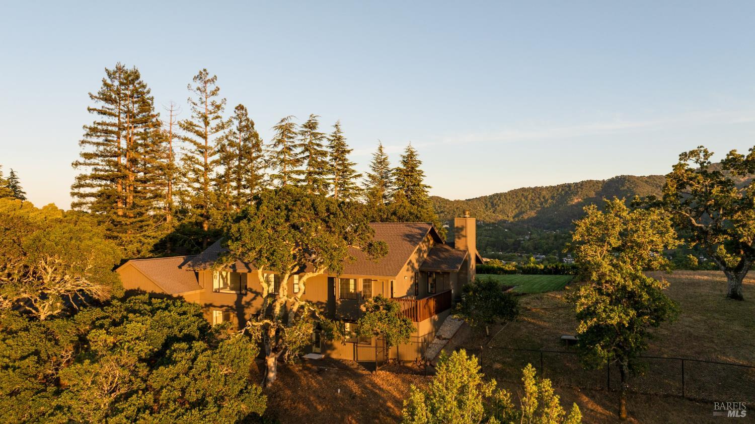 32 Oak View Court