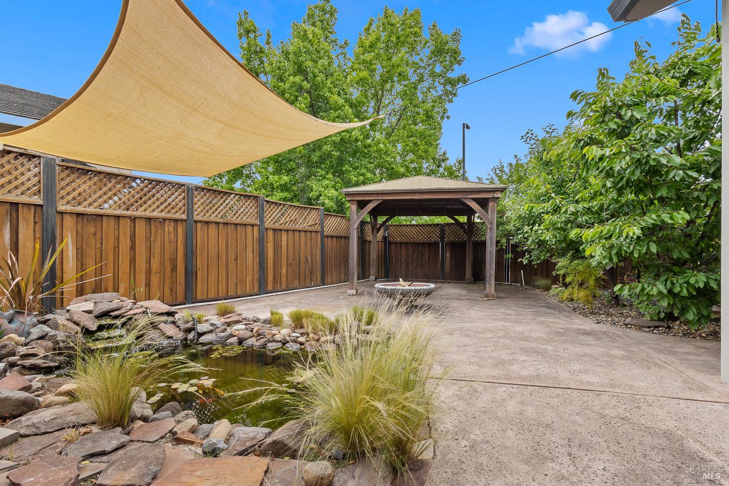 356 Wilson Lane photo 3