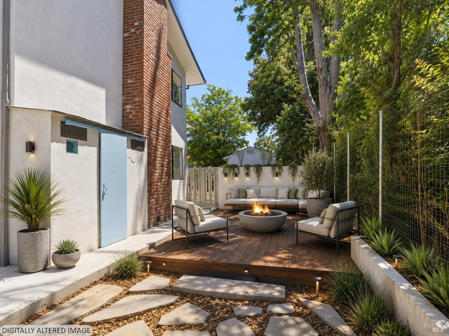 821 Las Colindas Road