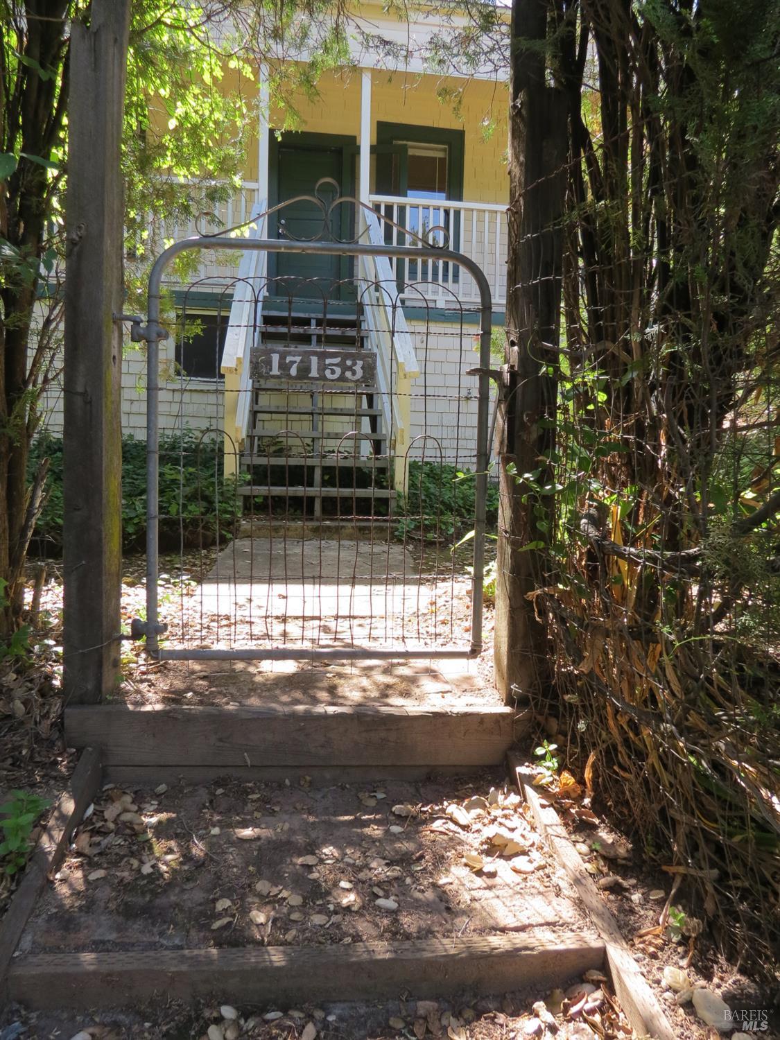 17153 Park Avenue photo 2
