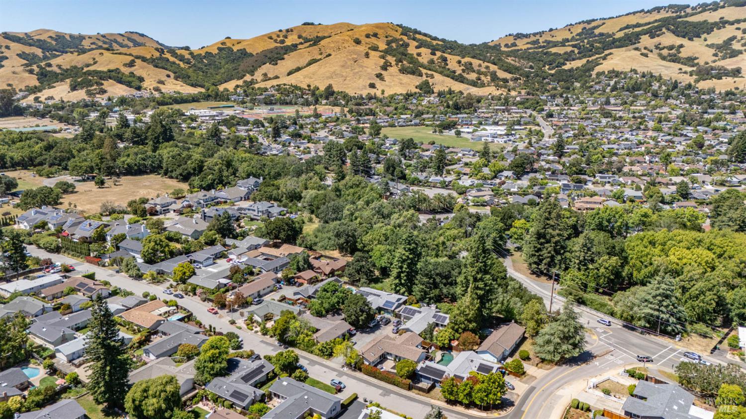 4 Mendocino Lane