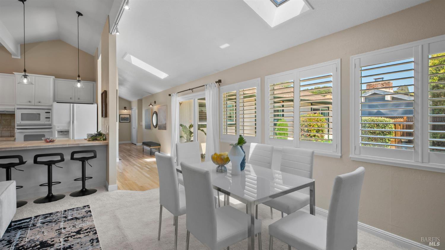 4 Mendocino Lane