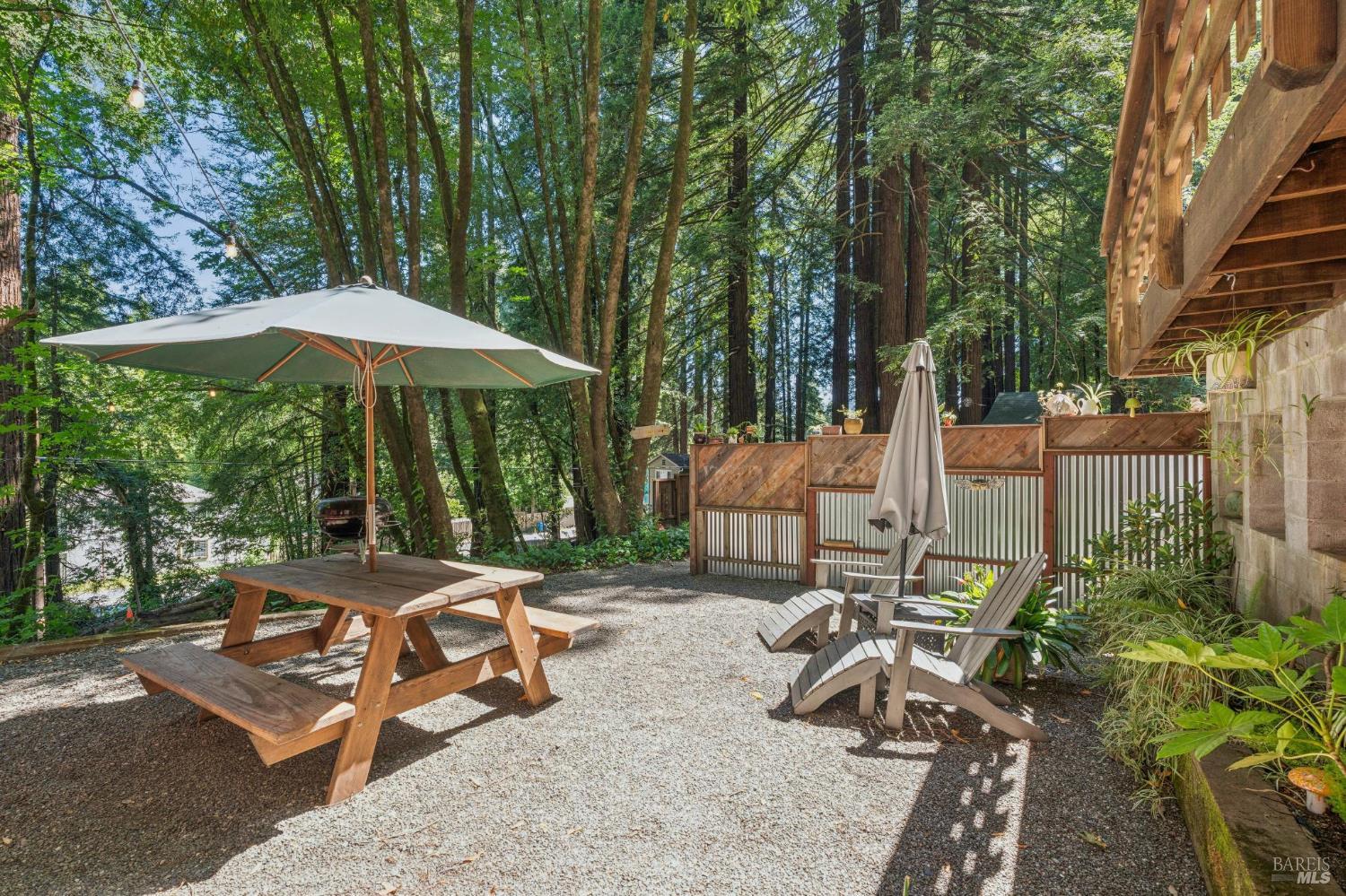 15362 Old River Road photo 2