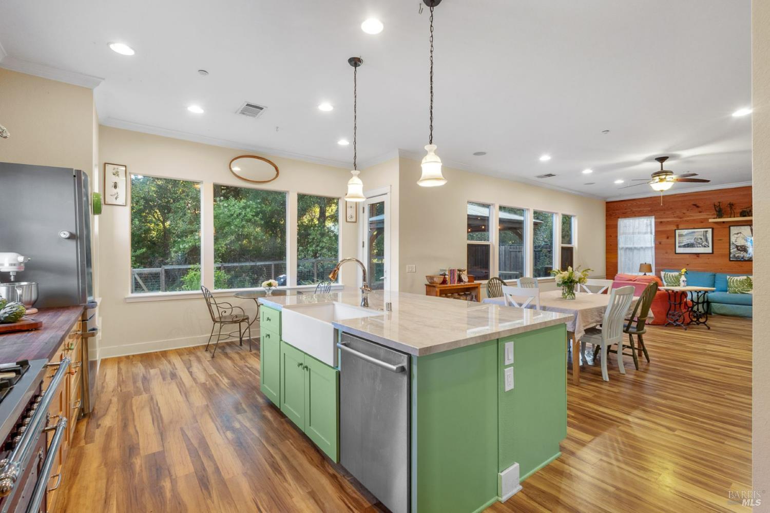 MLS #326048765 image #7