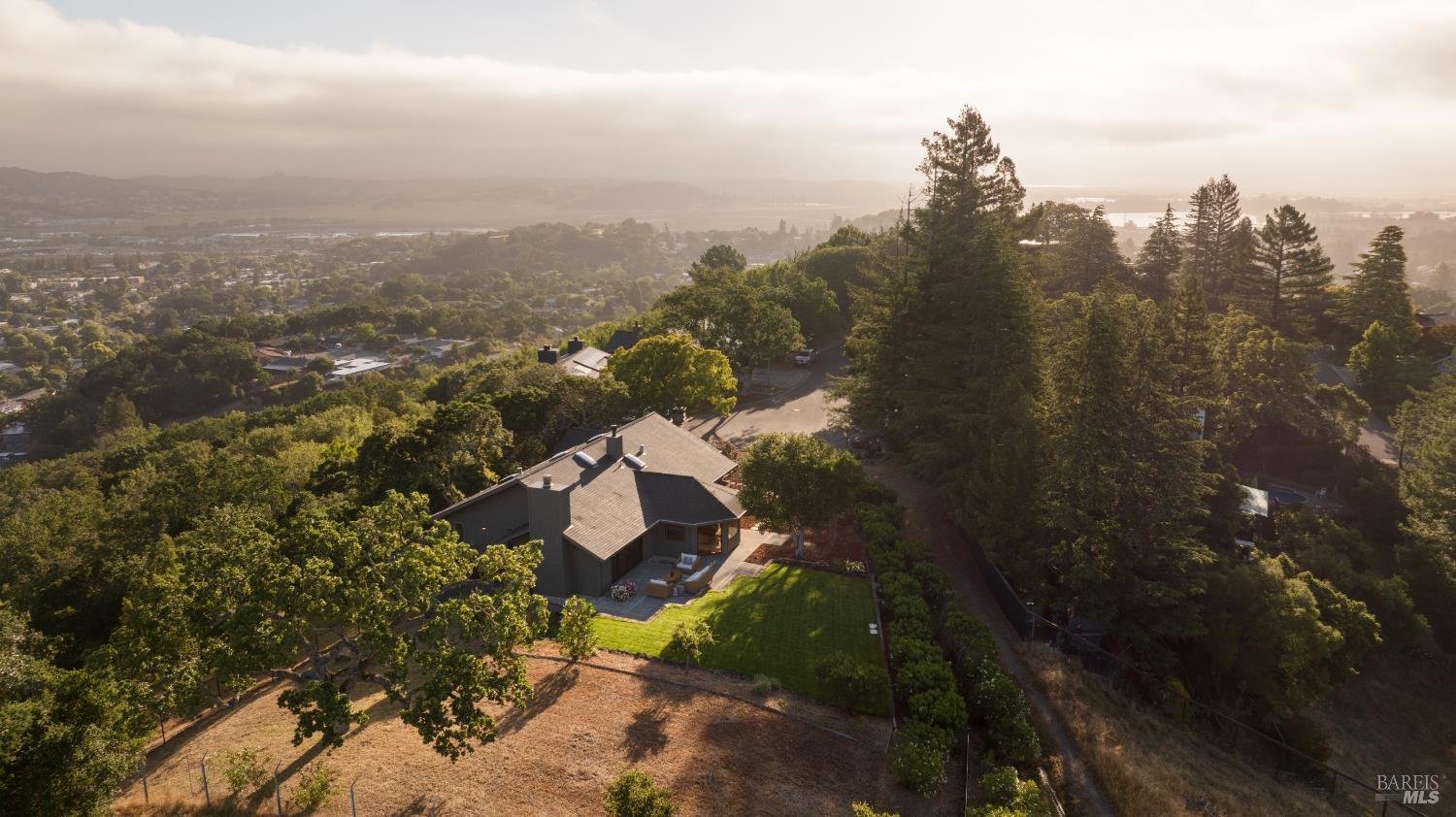 32 Oak View Court