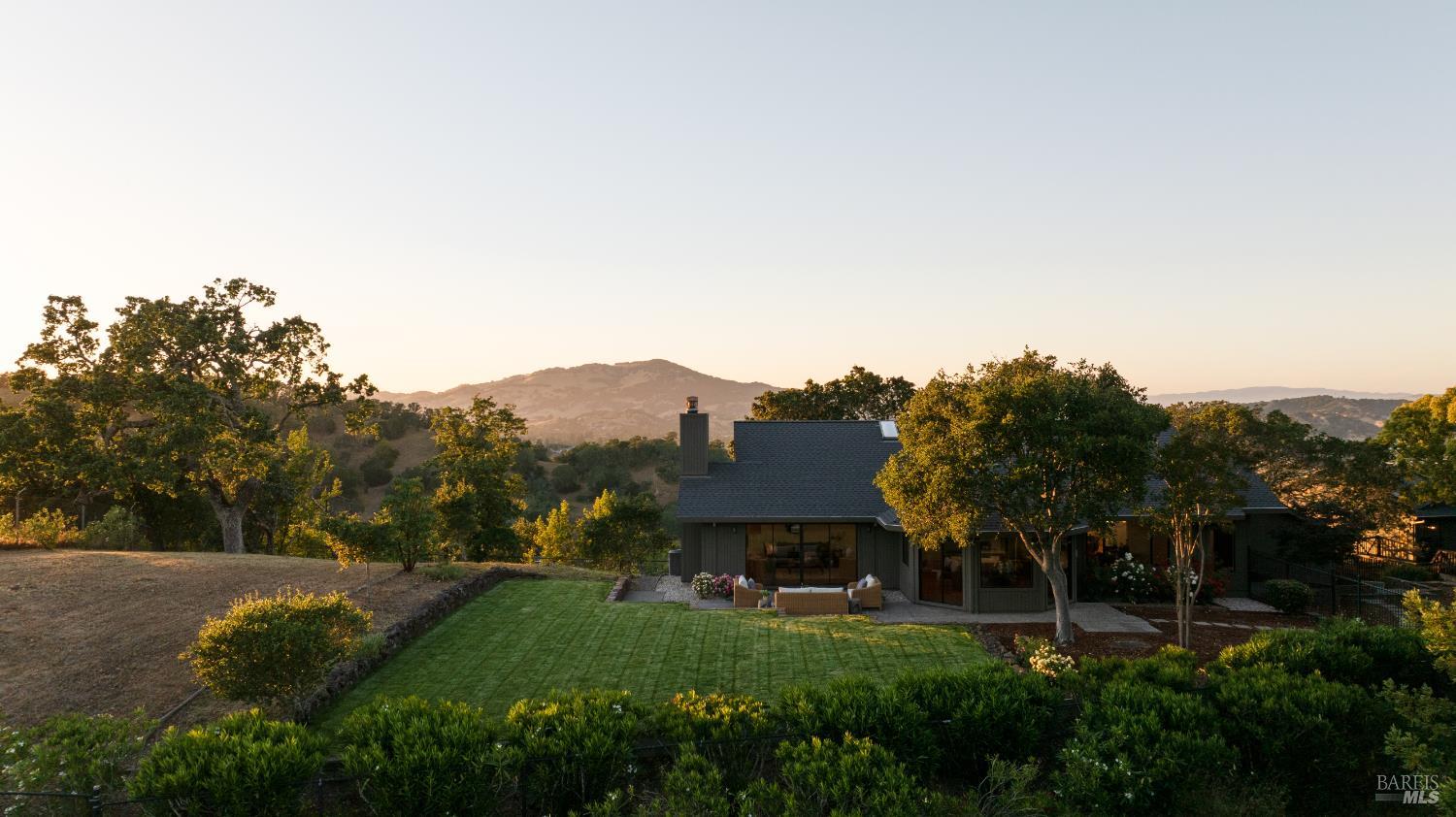 32 Oak View Court
