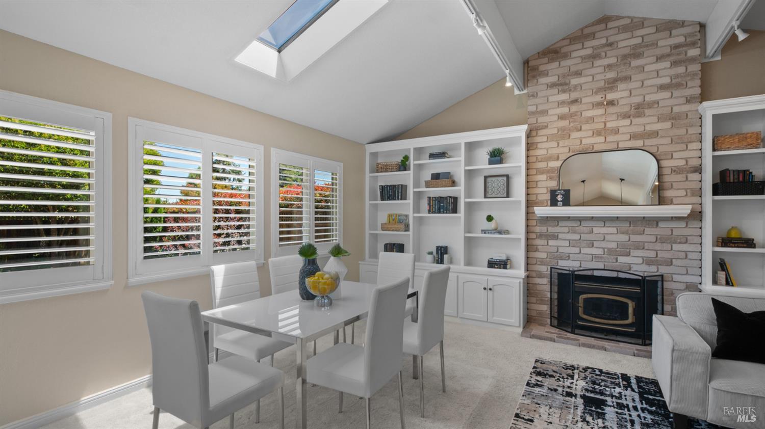 4 Mendocino Lane
