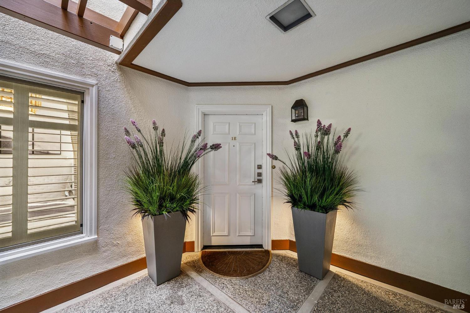 110 Seminary Drive Unit: #1E